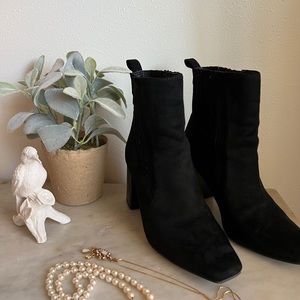 Elegant Black Suede Boots